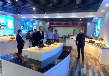 Ȫ�����˴�ί�ḱ���θ�����һ�й����������Ź��������쵼